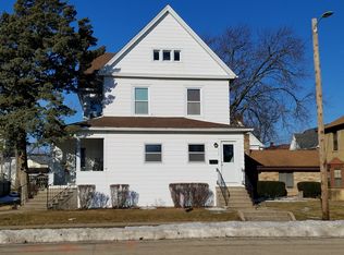 512 N 6th St, Rochelle, IL 61068