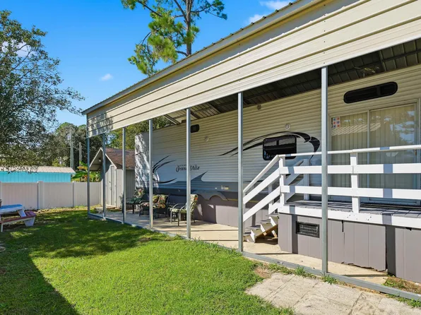63 Buena Vista Dr, Lillian, AL 36549