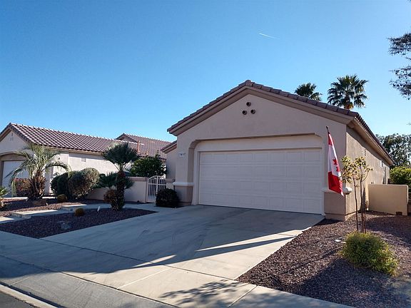 3rd image of 78919 Stansbury Ct