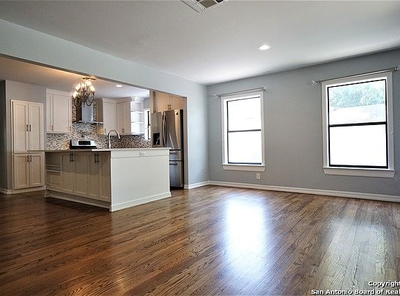 3rd image of 514 Corona Ave