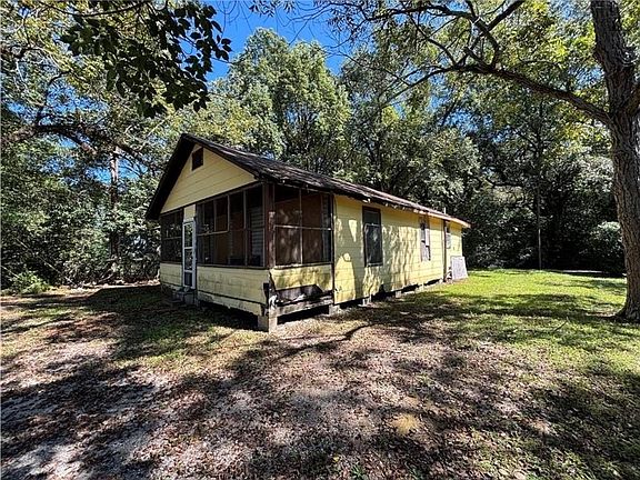 3rd image of 1705 Wolf Ridge Rd