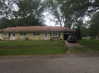 2315 Oakcreek Ave, Kalamazoo, MI 49004