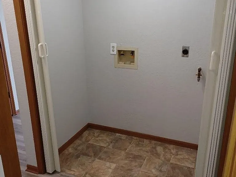 6130 SW 26th Ct #D — Photo 3