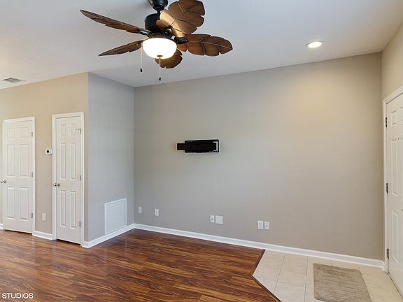 2nd image of 3632 Summerlin Ln