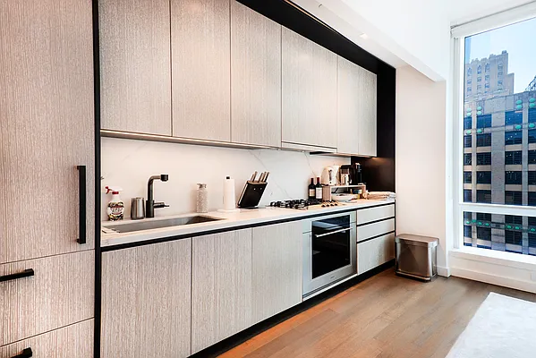 Sold by R New York | media 63