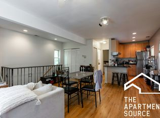 906 N Wood St #3F, Chicago, IL 60622