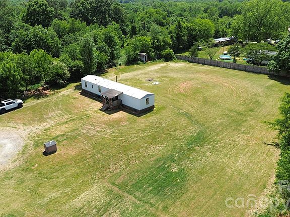 2nd image of 3889 Needmore Rd