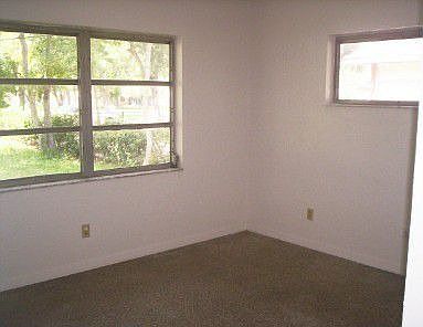 5th image of 1525 Mellonville Ave