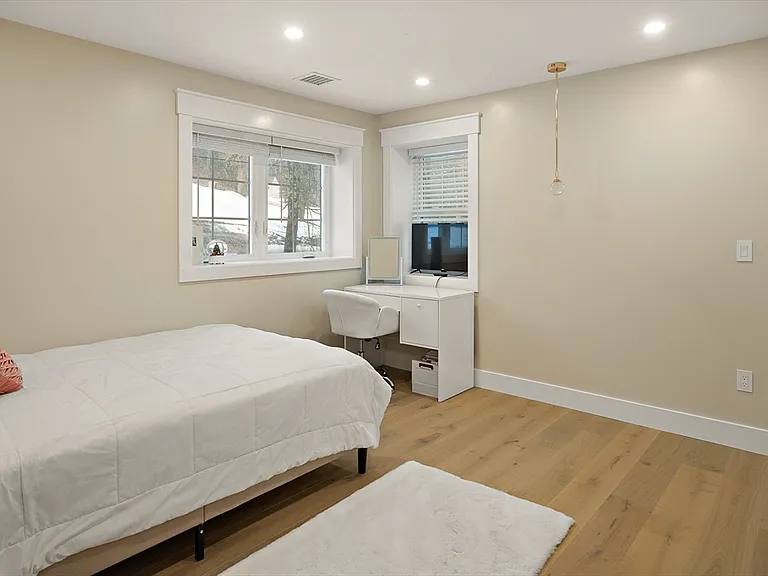 355 Maynard Rd — Photo 16