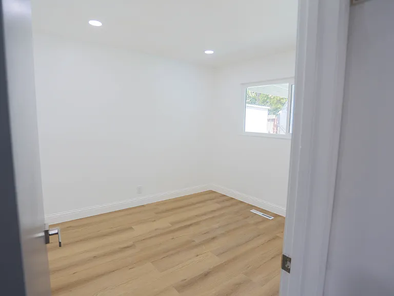 3330 Claudia Dr — Photo 12