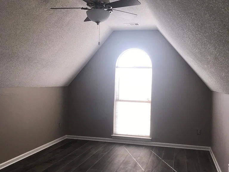 Bonus room upstairs