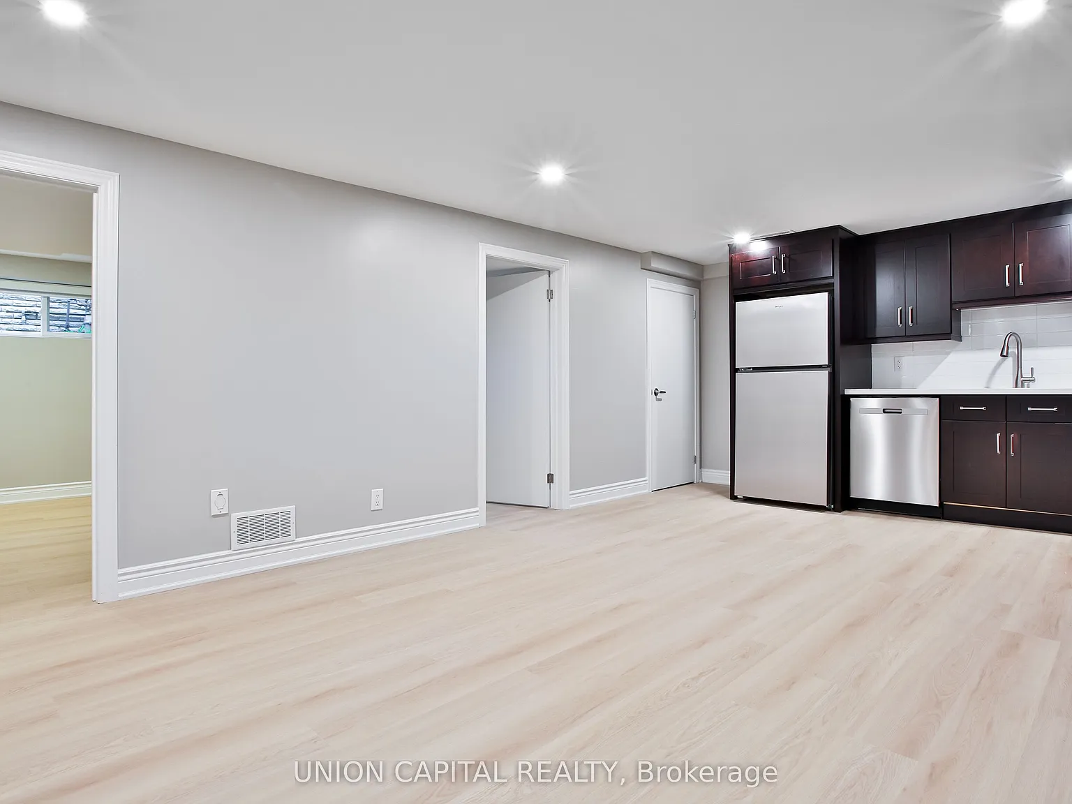 2 bed, $2,400 — Photo 3