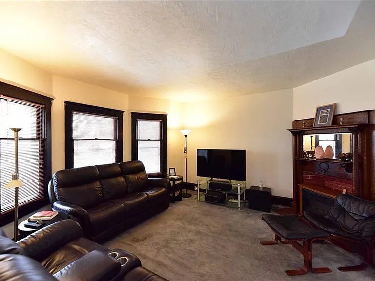 1618 Branch Ave #1618 — Photo 3