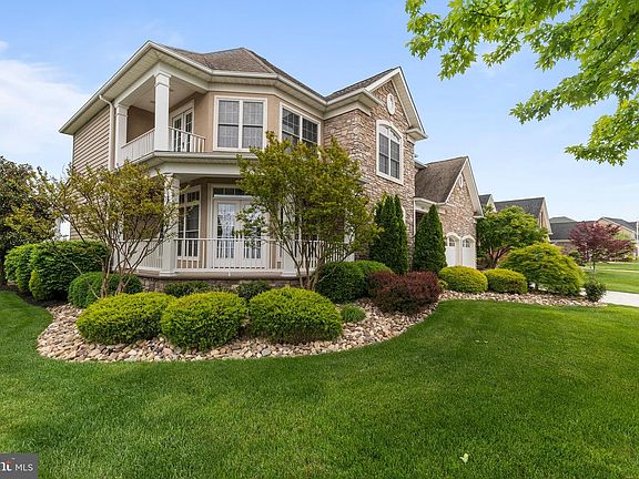 2nd image of 233 Summerfield Dr
