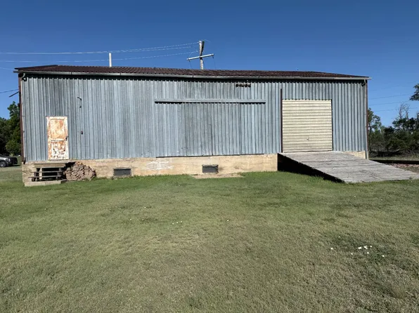 375 W 8th St, Colby, KS 67701