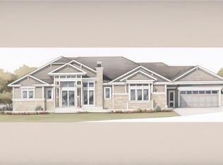 10600 Overlook Ln, Parkville, MO 64152