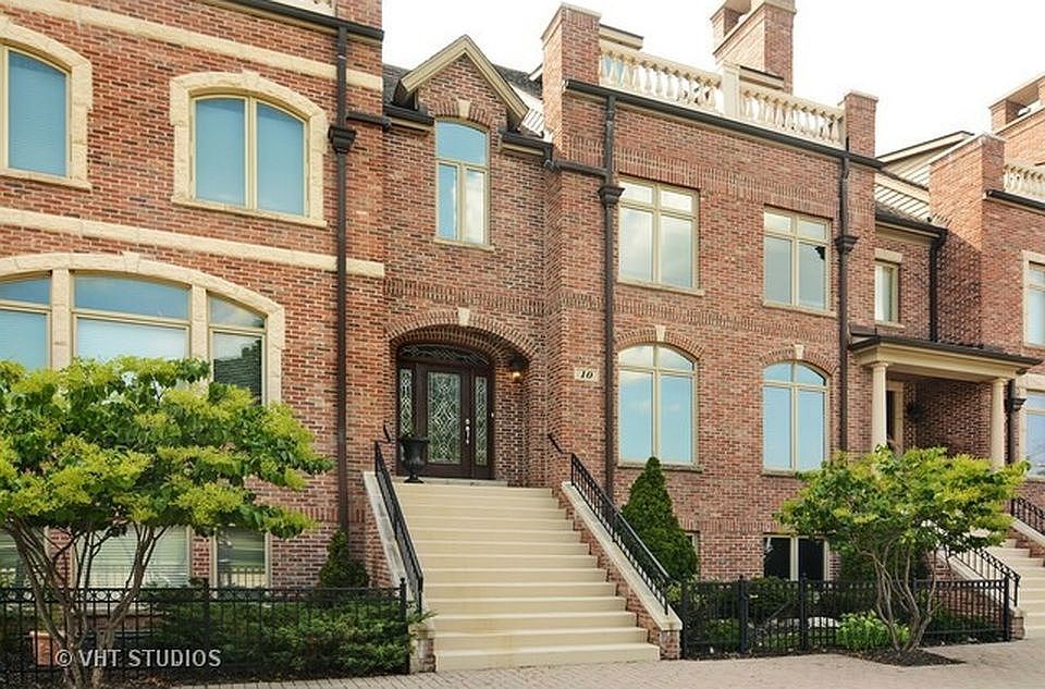 1st image of 10 N Smith St