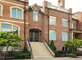 10 N Smith St, Palatine, IL 60067