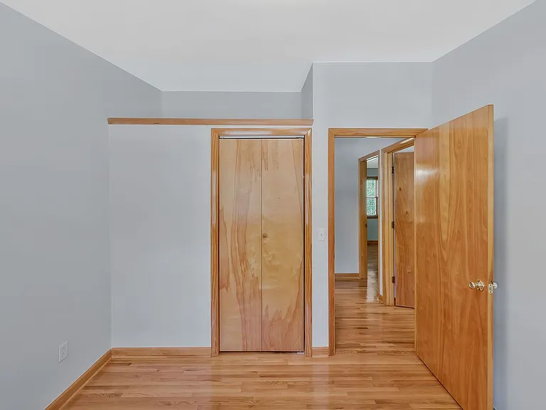 4857 Torbay Dr — Photo 28