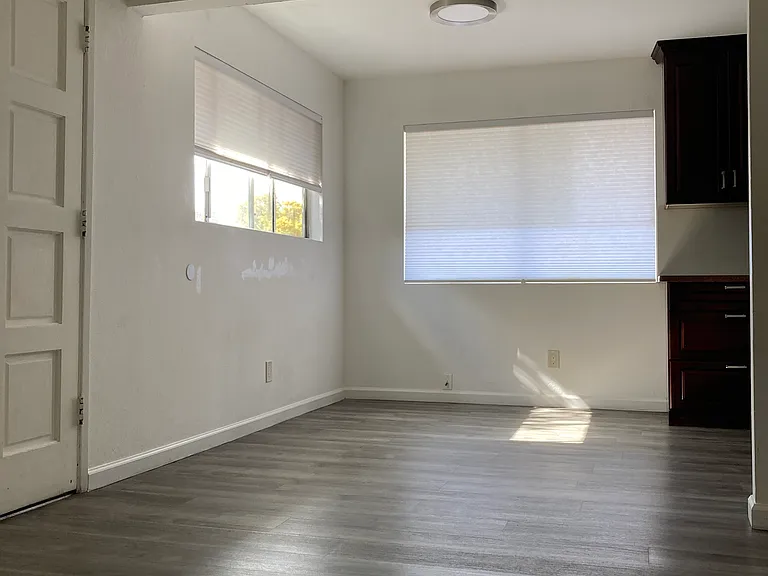 7021 Church St #4 — Photo 3