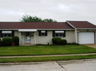 1634 Skyline Dr, Erie, PA 16509