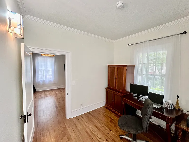 414 S 2nd St — Photo 22