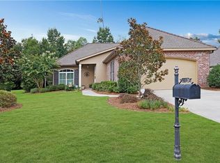 680 Longue View Pl, Madisonville, LA 70447