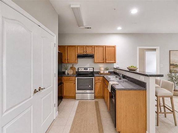 5th image of 7712 Autry Cir APT 701
