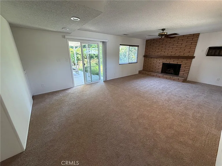 2680 N Canal St — Photo 21