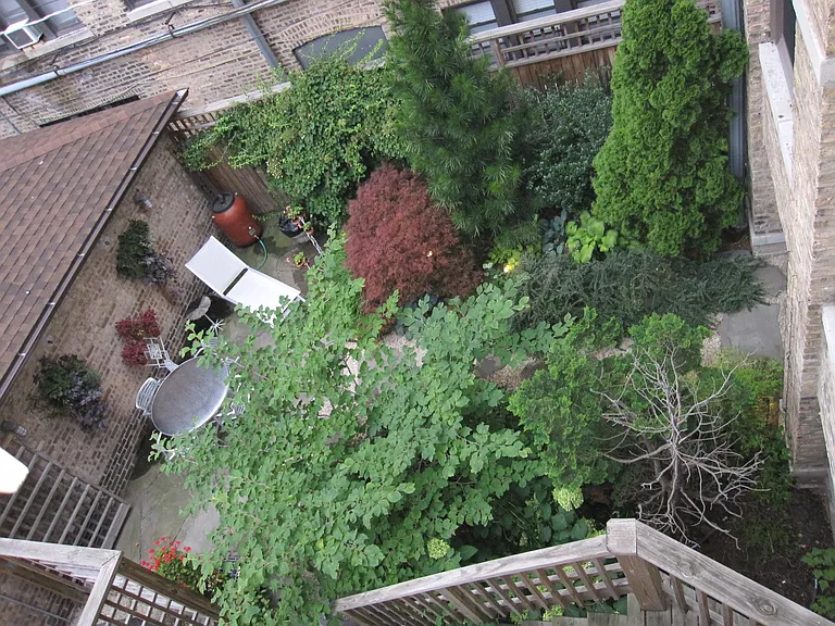 819 W Buena Ave #3 — Photo 25