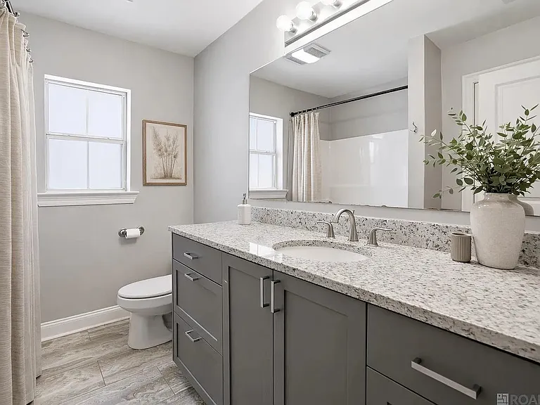 18152 Woodhaven Dr — Photo 10