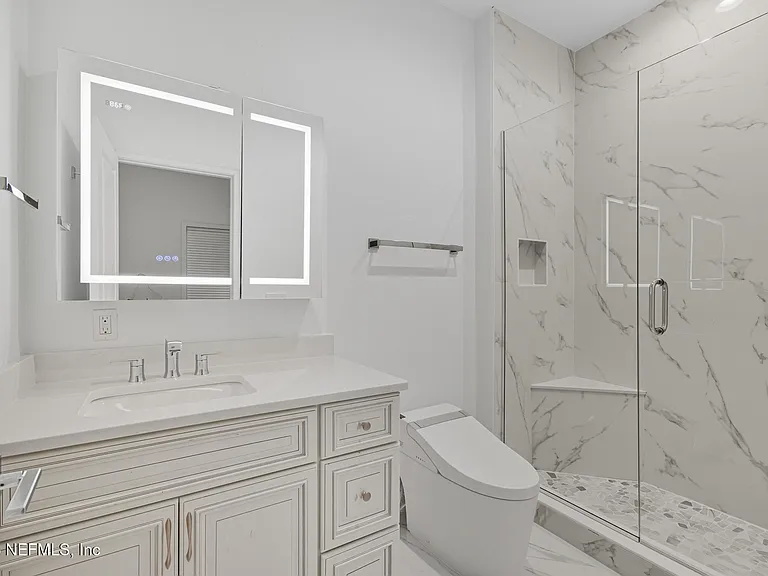 200 Ocean Crest Dr #1111 — Photo 30