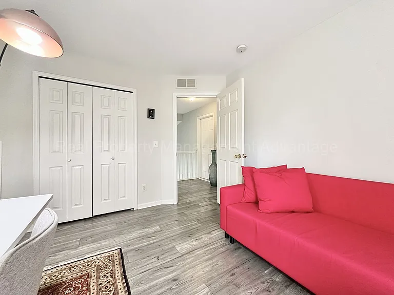 10111 Austrian Way — Photo 24