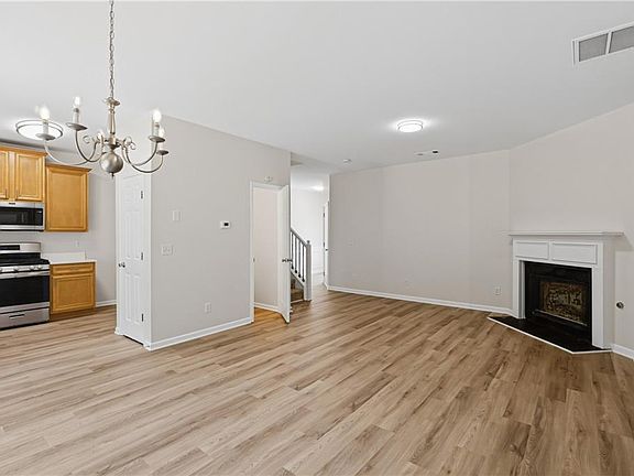 3rd image of 6065 Hemperly Rd