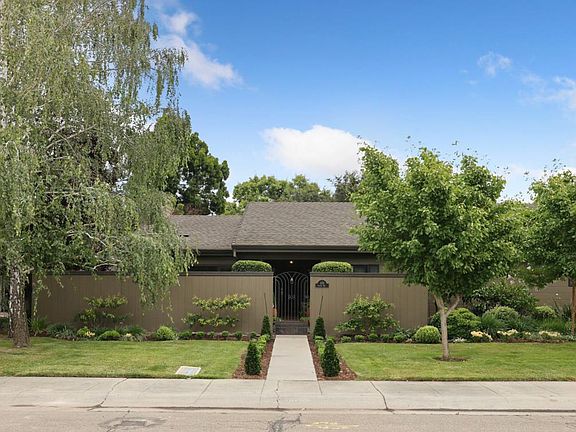 3rd image of 1174 Oxford Way