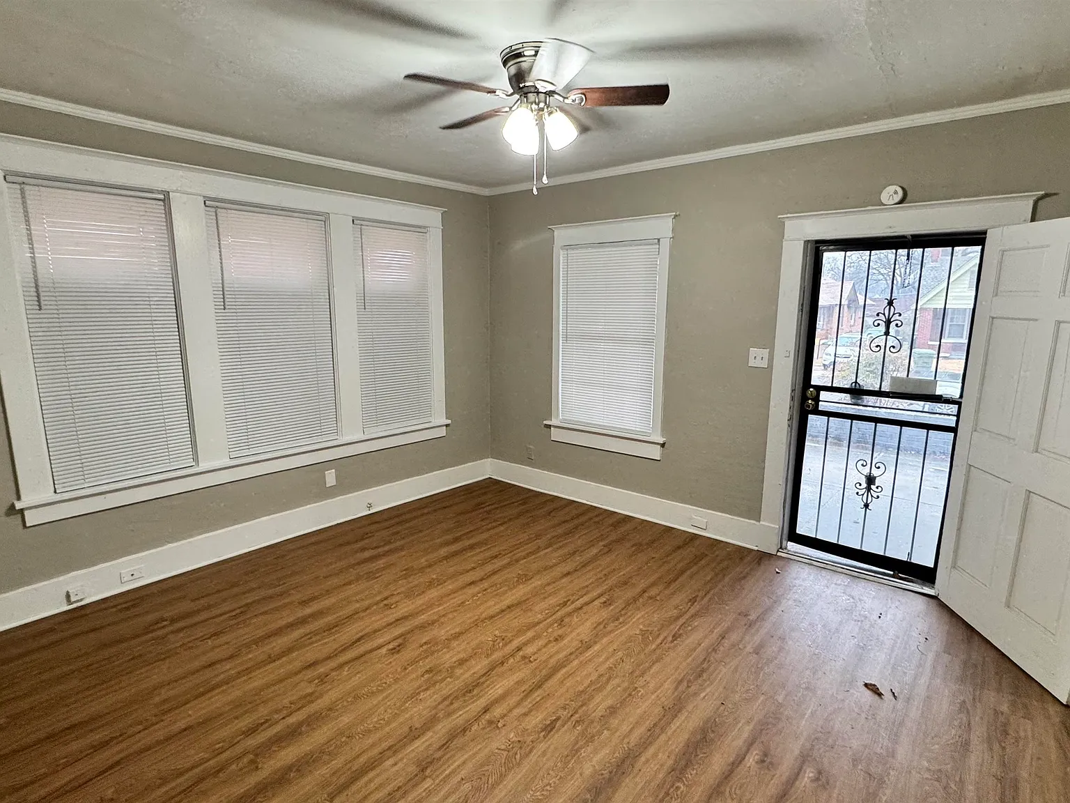 4 bed, 2.0 bath, 1719 sqft, $1,495 — Photo 3