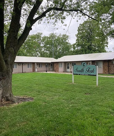 904 Baker St — Photo 1