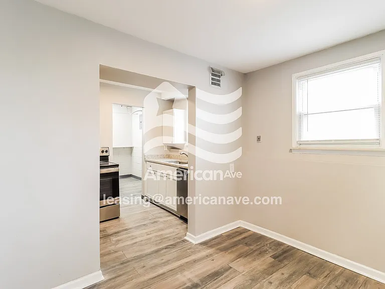 572637_004_wm_-_dining_room_13527371.jpg