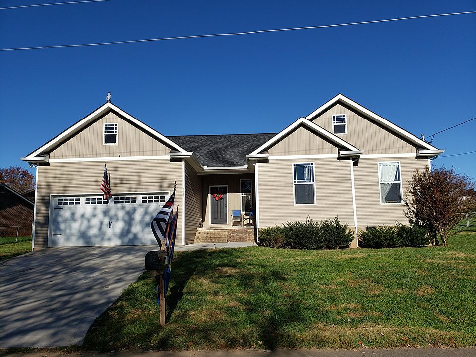 1st image of 414 Iroquois Ln
