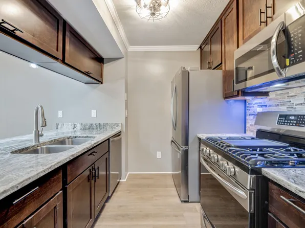 2062 Coleman Dr, Columbus, OH 43235