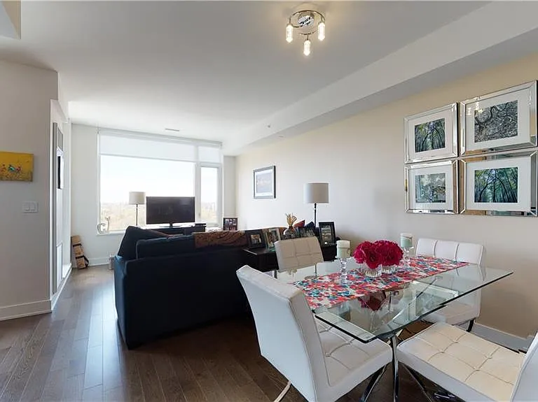 1035 Bank St #1501 — Photo 9