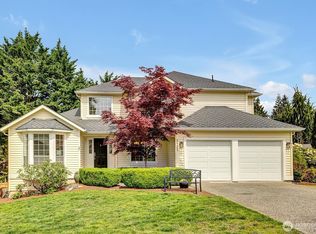 24422 SE 46th Ct, Issaquah, WA 98029