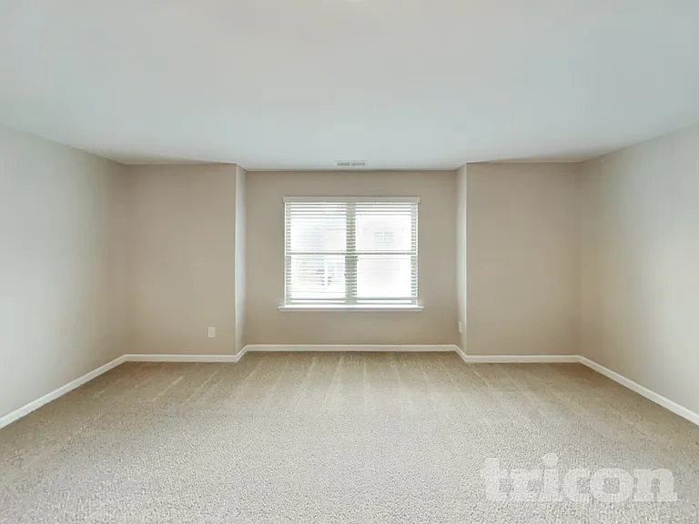 147 Southwind Ln — Photo 7