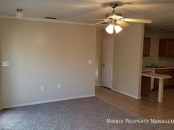 5th image of 610 N Englewood Ave APT A