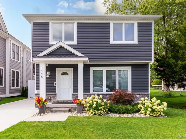 1445 Holland St, Birmingham, MI 48009