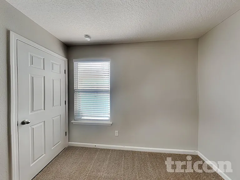 77094 Crosscut Way — Photo 12