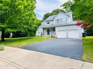 974 Ridge Rd, Brick, NJ 08724