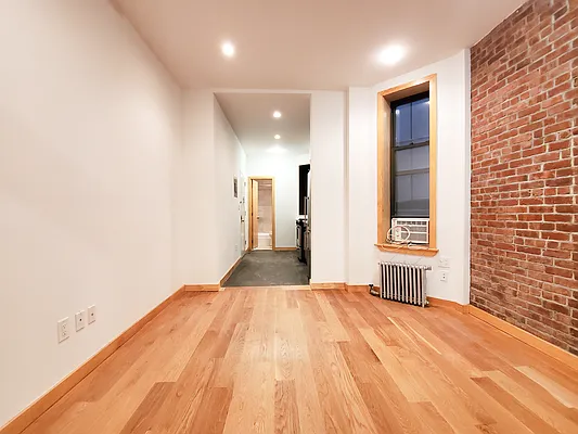 Rented by Citified Realty Group LLC | media 8