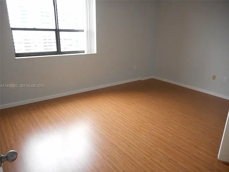 10185 Collins Ave #1204 — Photo 9