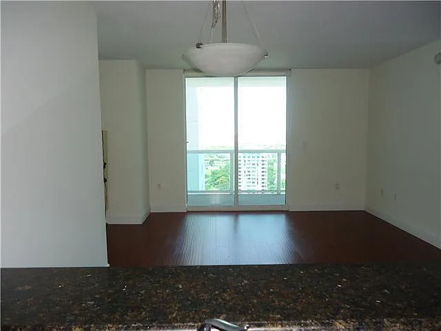 1800 N Bayshore Dr #2016 — Photo 6